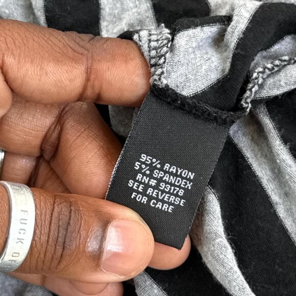 Black and grey striped maxi skirt - Picture 4 of 5